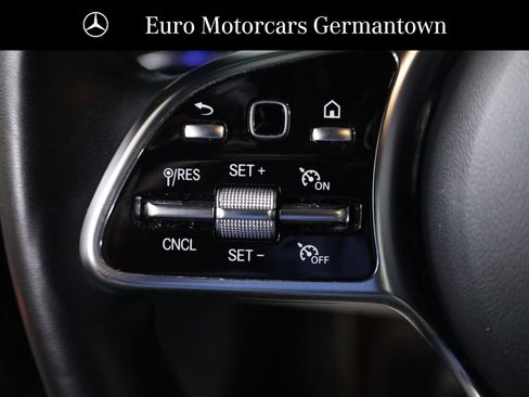 Used 2023 Mercedes-Benz CLA 250 4MATIC image 23