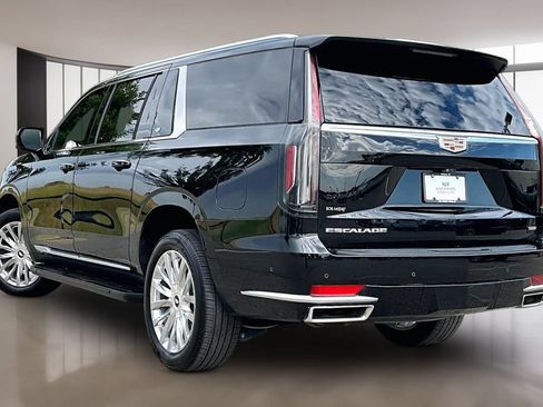 Used 2023 Cadillac Escalade ESV Premium Luxury AWD/4WD image 12