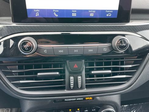 Used 2024 Ford Escape ST-Line image 12