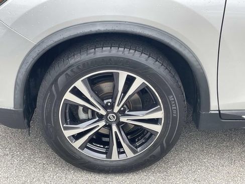 Used 2018 Nissan Rogue SL image 13