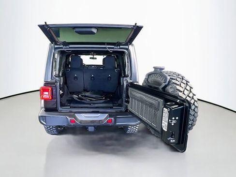 Used 2021 Jeep Wrangler Unlimited Sport image 28