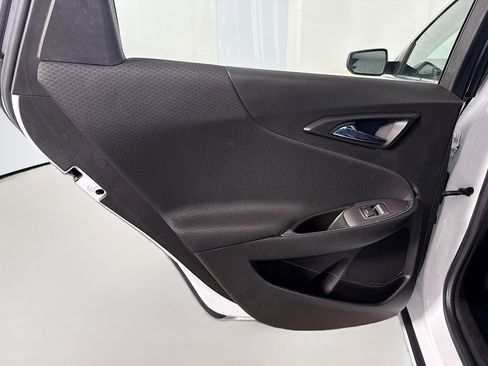 Used 2017 Chevrolet Malibu LT image 26