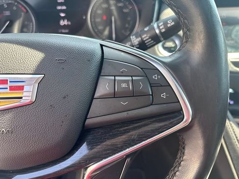 Used 2022 Cadillac XT5 Premium Luxury w/ Technology Package AWD/4WD image 22