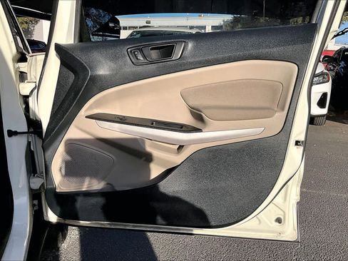 Used 2021 Ford EcoSport S image 22