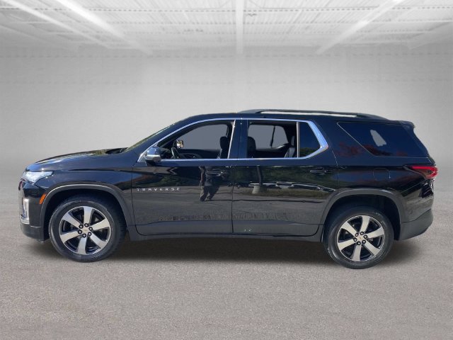 Used 2023 Chevrolet Traverse LT w/ LT Premium Package AWD/4WD image 5