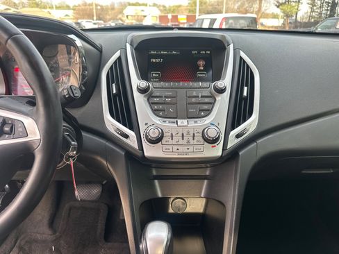 Used 2015 GMC Terrain SLE image 27