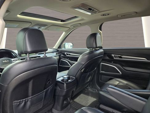 Used 2022 Kia Telluride S FWD image 13