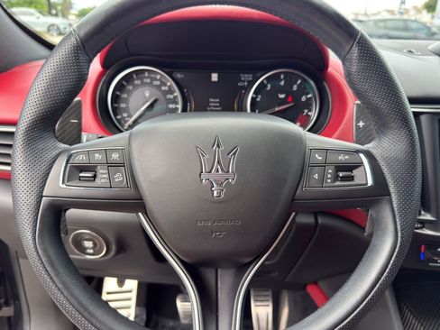 Certified 2022 Maserati Levante Modena S AWD/4WD image 22