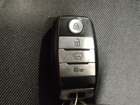 Used 2017 Kia Soul + w/ Audio Package image 32