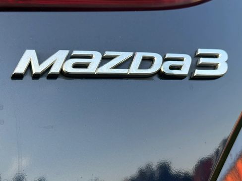 Used 2017 MAZDA MAZDA3 Sport FWD image 47