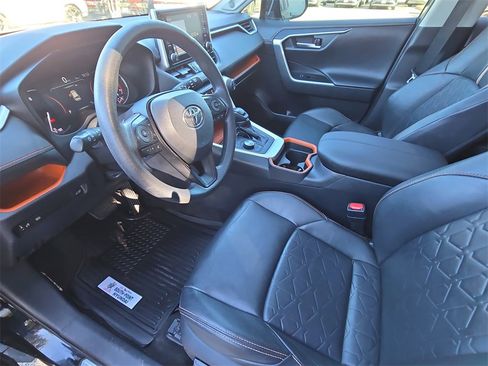 Used 2019 Toyota RAV4 Adventure image 16