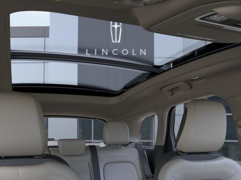 New 2026 Lincoln Corsair Reserve image 22