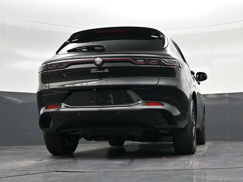 Used 2025 Alfa Romeo Tonale AWD/4WD image 32