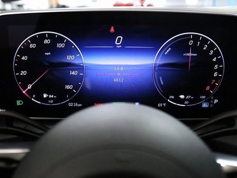 Used 2025 Mercedes-Benz GLC 350e 4MATIC w/ AMG Line image 22