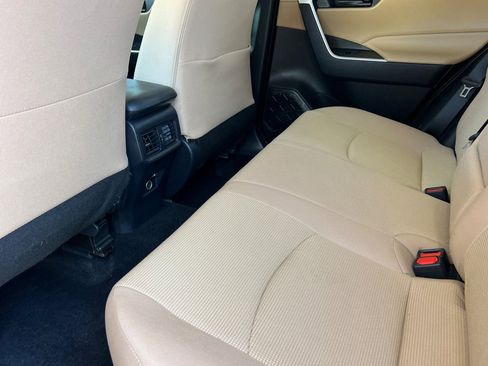 Certified 2025 Toyota RAV4 LE AWD/4WD image 12