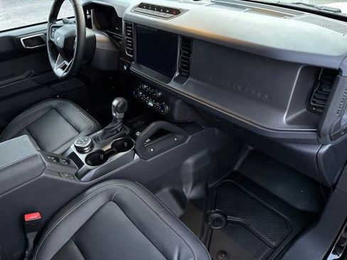 New 2025 Ford Bronco Badlands image 23