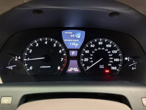 Used 2012 Lexus LS 460 L w/ Rear Seat Upgrade Pkg RWD image 19