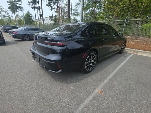 Certified 2025 BMW 750e xDrive image 8