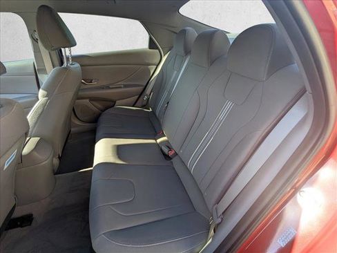 Used 2023 Hyundai Elantra SEL w/ Cargo Package image 12