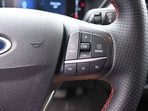 Used 2025 Ford Escape ST-Line Select AWD/4WD image 25