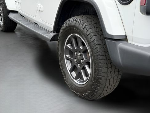 Used 2021 Jeep Wrangler Unlimited Sport AWD/4WD image 32