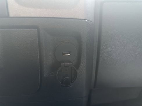 Used 2019 RAM 1500 Express image 29