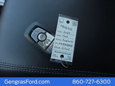 Certified 2022 Ford Explorer XLT w/ Equipment Group 202A AWD/4WD image 40