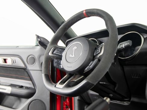 Used 2017 Ford Mustang Shelby GT350R image 34