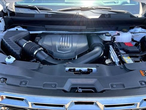 Used 2026 GMC Acadia Denali Ultimate AWD/4WD image 9