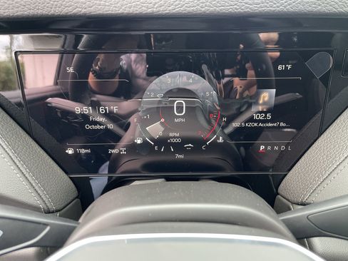 New 2026 GMC Yukon Denali w/ Sun & Power Step Package image 46