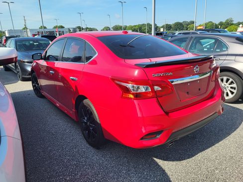 Used 2017 Nissan Sentra SR Turbo w/ SR Midnight Edition FWD image 6