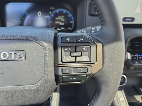 Used 2025 Toyota Land Cruiser AWD/4WD image 21