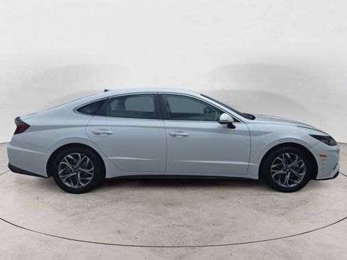 Used 2022 Hyundai Sonata SEL FWD image 4