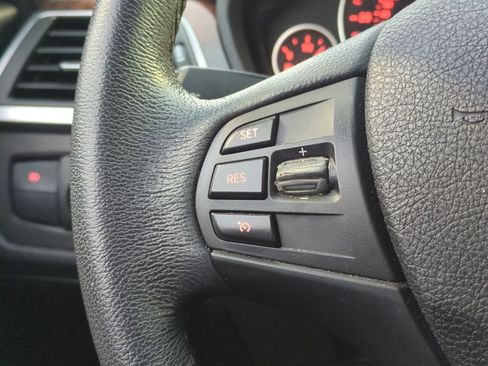 Used 2018 BMW 320i xDrive Sedan image 19