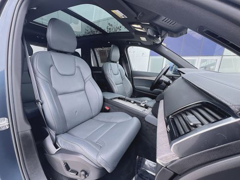 Used 2023 Volvo XC90 B6 Ultimate w/ Protection Package image 28
