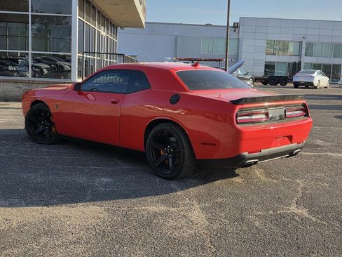 Used 2022 Dodge Challenger SRT Hellcat Redeye RWD image 5