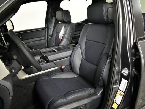 New 2026 Toyota Tundra Platinum AWD/4WD image 13
