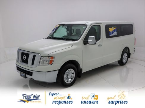 Used 2019 Nissan NV 3500 SV image 8
