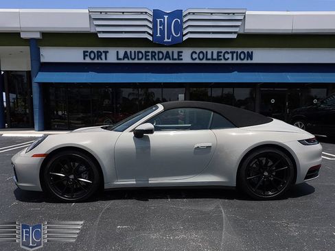 Used 2021 Porsche 911 Carrera image 3
