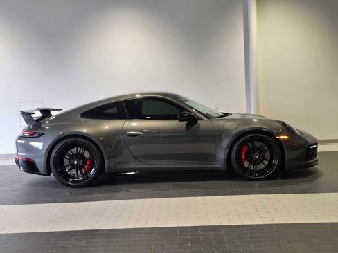 Used 2024 Porsche 911 Carrera GTS image 8