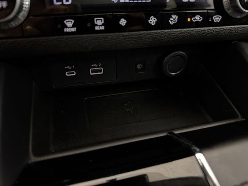 Used 2024 Mitsubishi Outlander SE Black Edition AWD/4WD image 31