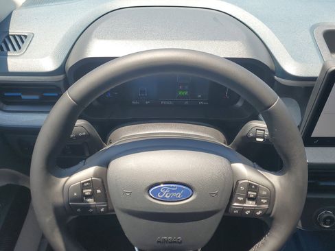 New 2025 Ford Maverick XLT w/ XLT Luxury Package image 18