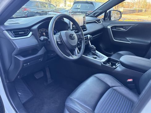 Used 2020 Toyota RAV4 XSE image 10