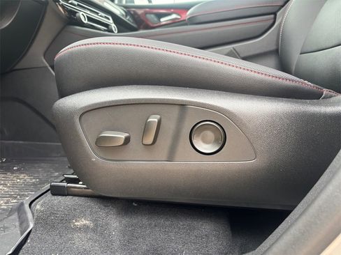 New 2026 Chevrolet Traverse Z71 w/ Driver Confidence Package image 31