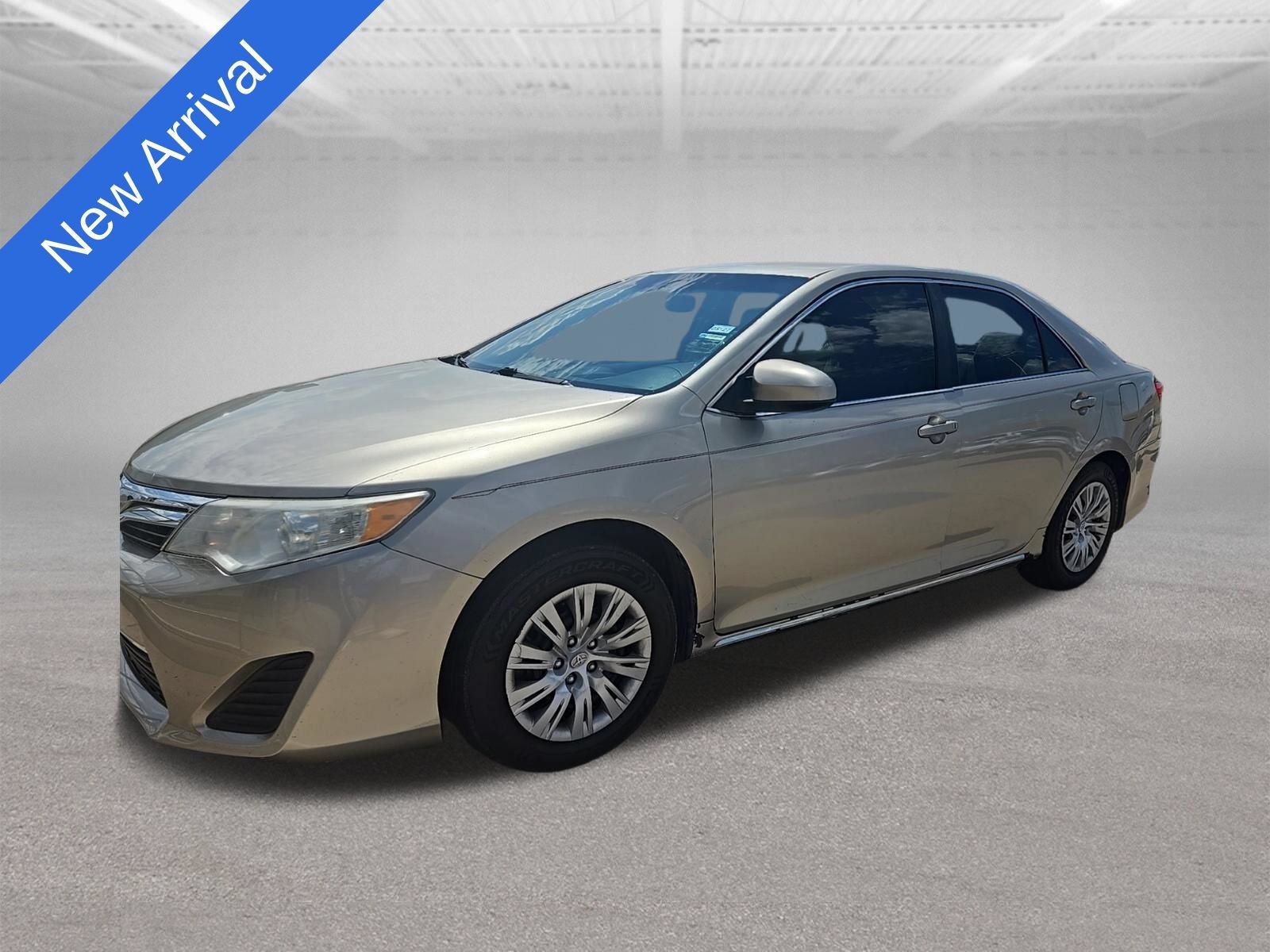 Used 2013 Toyota Camry LE FWD 360° Tour