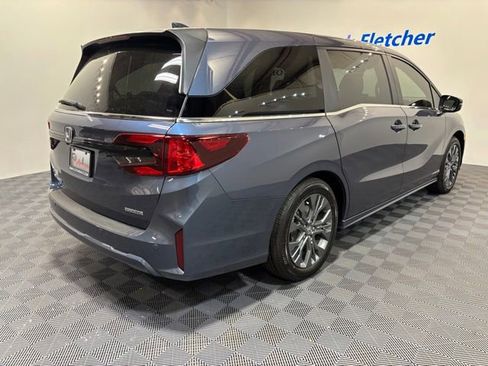 New 2026 Honda Odyssey Touring image 6