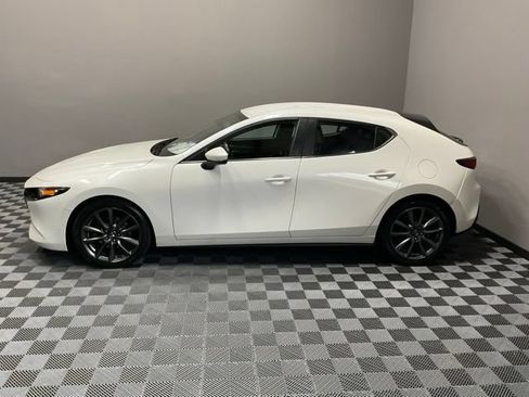 Used 2019 MAZDA MAZDA3 AWD Hatchback image 6