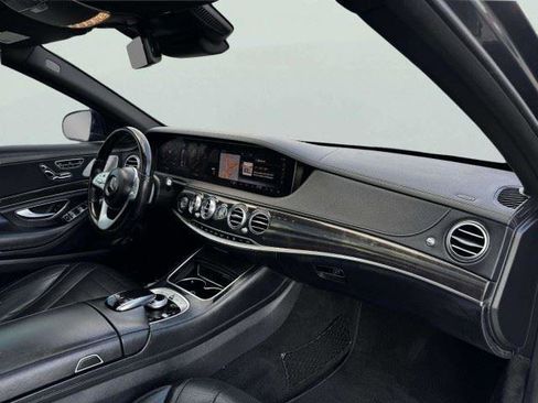 Used 2019 Mercedes-Benz S 560 4MATIC Sedan image 48