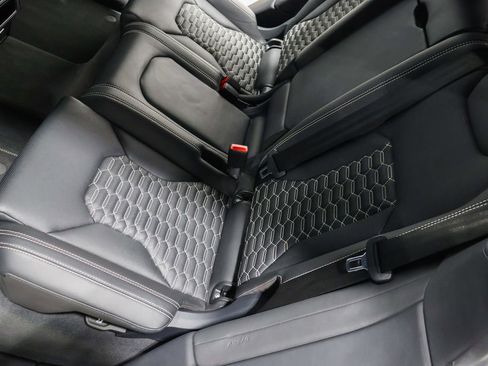 Used 2020 Lamborghini Urus image 53