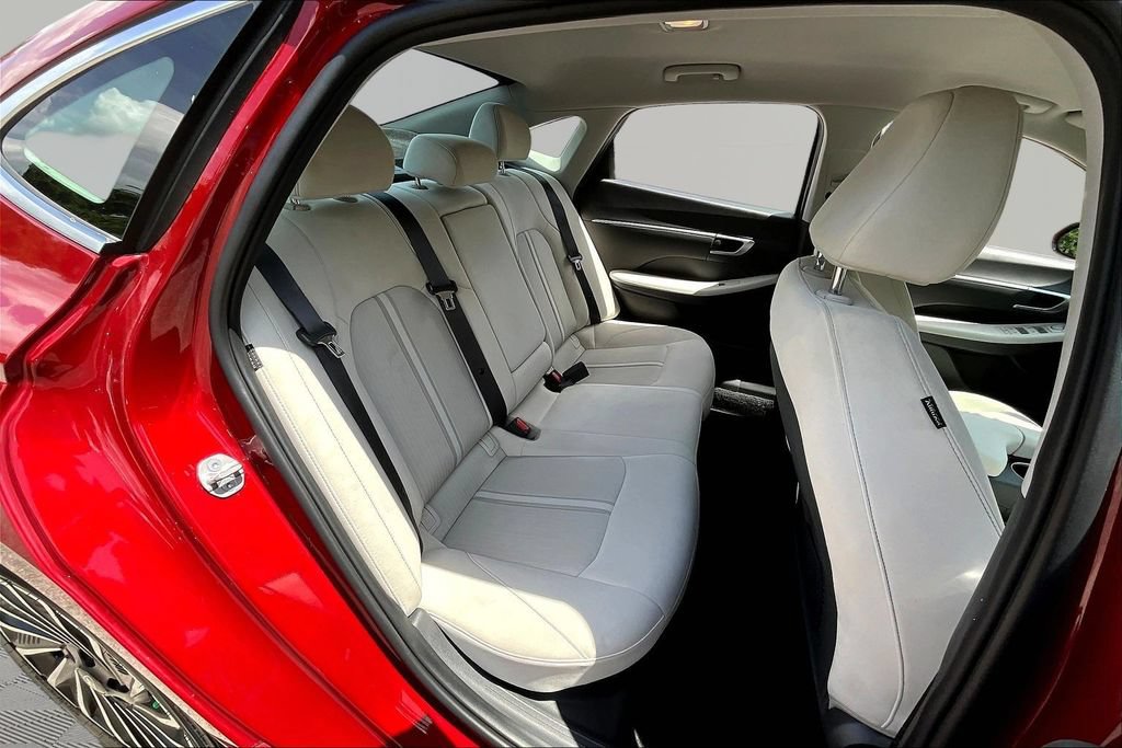 Used 2025 Hyundai Sonata SEL FWD image 26
